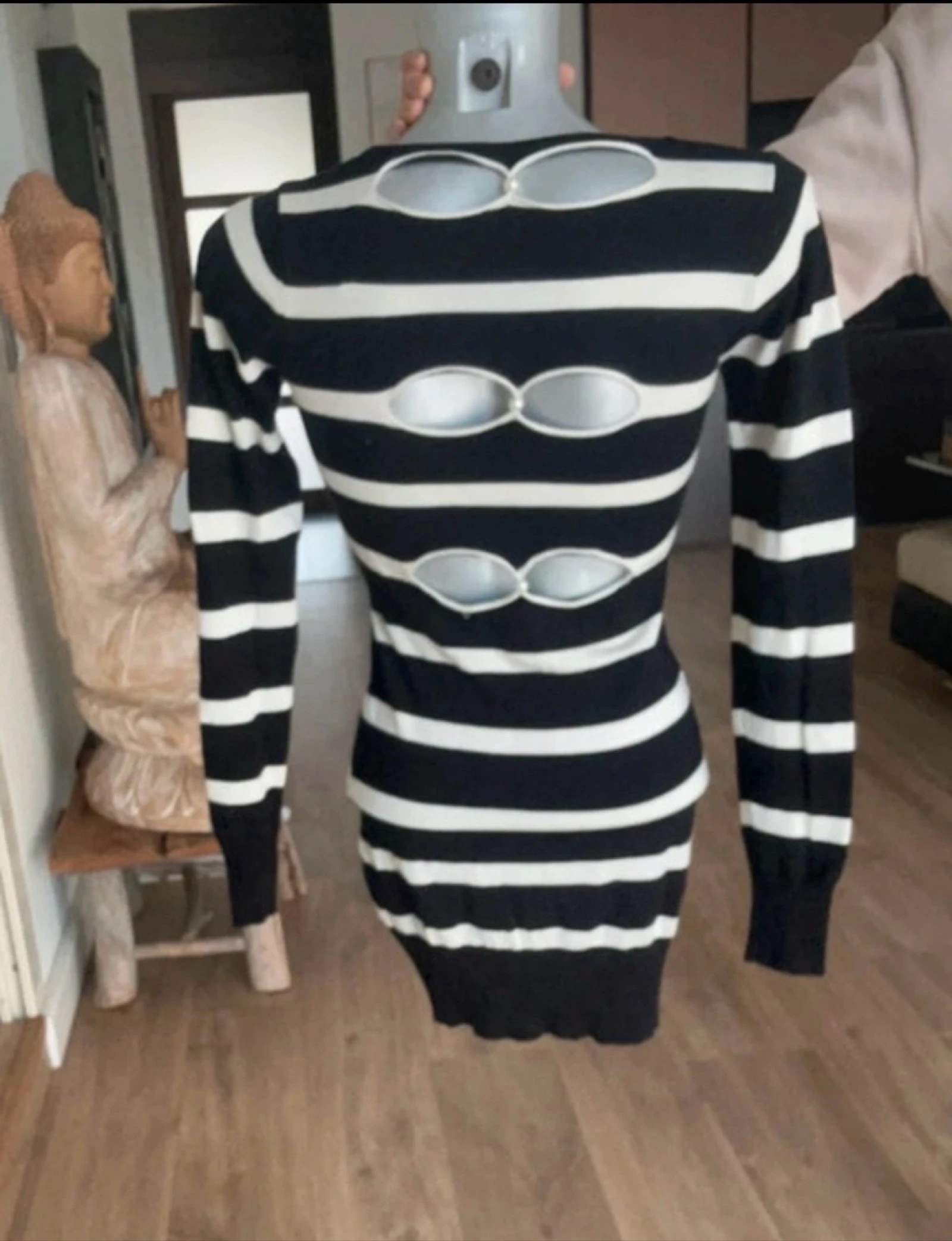 Vestido Koucla Dos ajouré – Chic & Sexy – T. S/M – photo 2